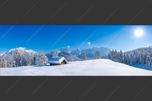 Blick ins Soiern- und Karwendelgebirge - Beeindruckendes Karwendel II 3:1  -- Winterlandschaft bei Mittenwald - mehr Infos bei www.Kriner-Weiermann.de