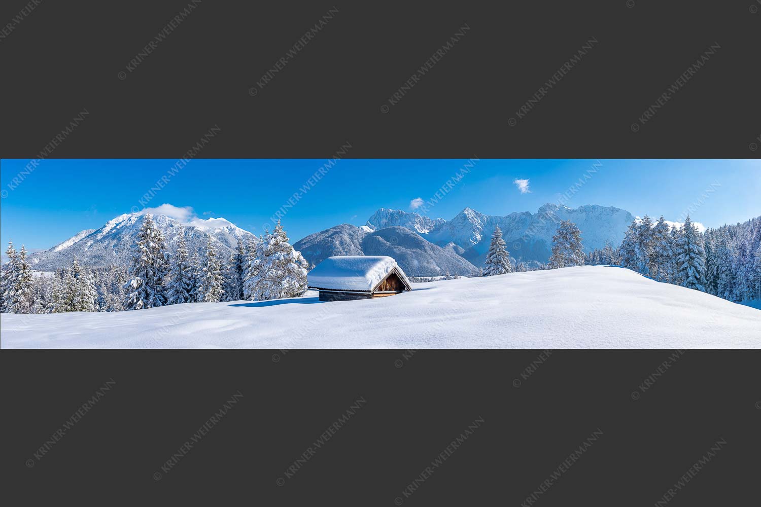 Blick ins Soiern- und Karwendelgebirge - Beeindruckendes Karwendel II 4:1  -- Winterlandschaft bei Mittenwald - mehr Infos bei www.Kriner-Weiermann.de