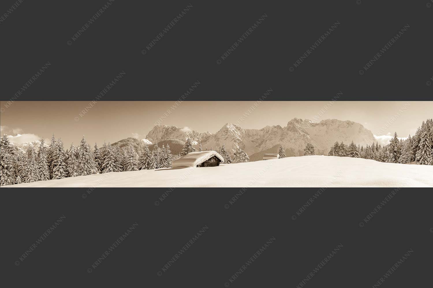 Blick zum Karwendelgebirge mit Wörner, Tiefkar- und Westlicher Karwendelspitze - Beeindruckendes Karwendel 5:1 sepia -- Viel Schnee auf Heustadel - mehr Infos bei www.Kriner-Weiermann.de