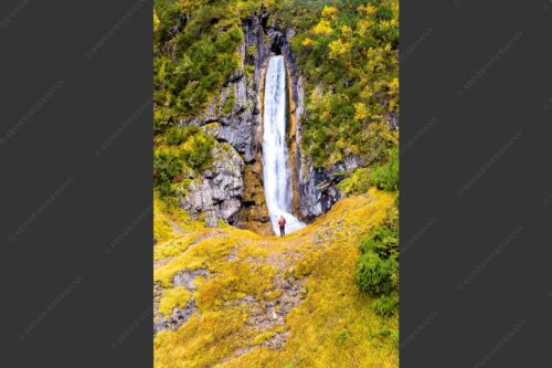 Partnachfall im Reintal im Wettersteingebirge - Beeindruckt 2:3  -- Wasserfall im Wetterstein - mehr Infos bei www.Kriner-Weiermann.de