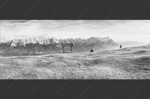 Wandern am Rosswank im Estergebirge mit Aussicht zum Wettersteingebirge - Bergwandern vom Feinsten 2,5:1 sw -- Wank mit Wetterstein - mehr Infos bei www.Kriner-Weiermann.de