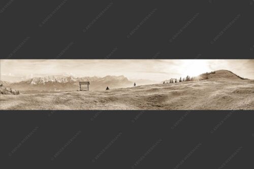 Wandern am Rosswank im Estergebirge mit Aussicht zum Wettersteingebirge - Bergwandern vom Feinsten 5:1 sepia -- Wank mit Wetterstein - mehr Infos bei www.Kriner-Weiermann.de