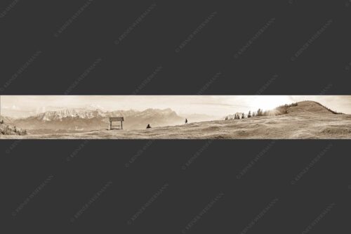 Wandern am Rosswank im Estergebirge mit Aussicht zum Wettersteingebirge - Bergwandern vom Feinsten 8:1 sepia -- Wank mit Wetterstein - mehr Infos bei www.Kriner-Weiermann.de