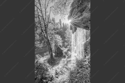 Schleierfall in der Ammerschlucht an der Ammer - Bezaubernd II 2:3 sw -- Schleierfälle an der Ammer - mehr Infos bei www.Kriner-Weiermann.de