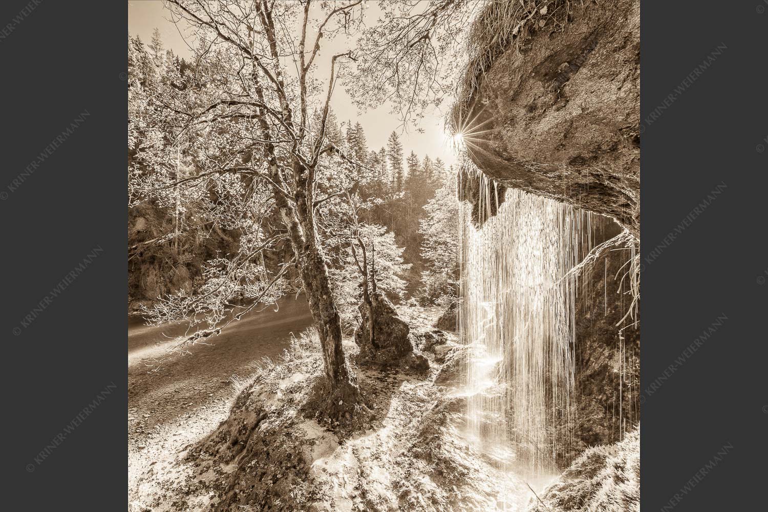 Schleierfall in der Ammerschlucht an der Ammer - Bezaubernd 1:1 sepia -- Schleierfälle in der Ammerschlucht - mehr Infos bei www.Kriner-Weiermann.de