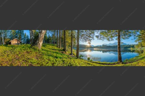 Blick über den Wildensee zum Sonnenaufgang im Soierngebirge mit Karwendel - Blaubeerwald 4:1  -- Sonnenaufgang am Wildensee - mehr Infos bei www.Kriner-Weiermann.de