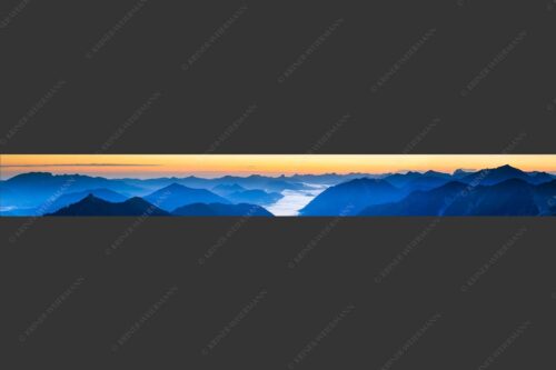 Ausicht übers Isartal in die Bayerischen Voralpen - Blick hinaus 9:1  -- Soierngebirge Sonnenaufgang - mehr Infos bei www.Kriner-Weiermann.de