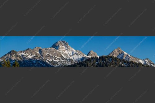 Alle drei Arnspitzen im letzten Abendlicht - Die drei Arnspitzen 5:1  -- Große Arnspitze mittlere Arnspitze und Arnplattenspitze - mehr Infos bei www.Kriner-Weiermann.de