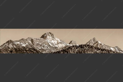 Alle drei Arnspitzen im letzten Abendlicht - Die drei Arnspitzen 5:1 sepia -- Große Arnspitze mittlere Arnspitze und Arnplattenspitze - mehr Infos bei www.Kriner-Weiermann.de