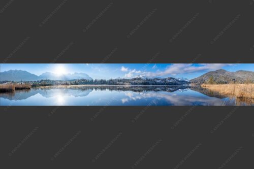 Panorama-Spiegelung am Barmsee mit Blick zum Karwendel- und Wettersteingebirge - Doppelpanorama 6:1  -- Barmsee mit Karwendel und Wetterstein - mehr Infos bei www.Kriner-Weiermann.de