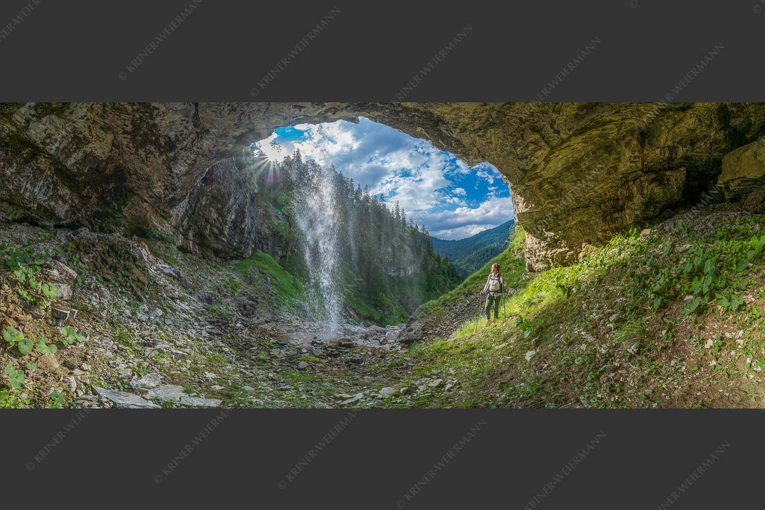 Sehr versteckt liegt dieser paradiesische Wasserfall im Karwendelgebirge - Eden 2,5:1 -- Wasserfall im Karwendel - mehr Infos bei www.Kriner-Weiermann.de