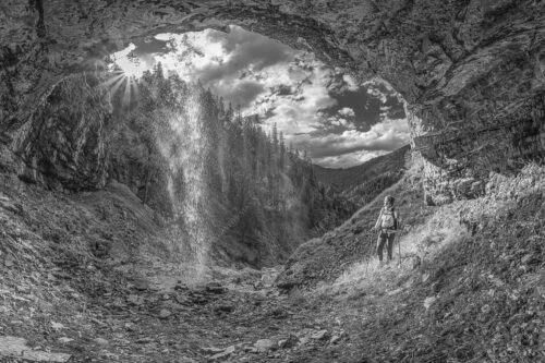 Sehr versteckt liegt dieser paradiesische Wasserfall im Karwendelgebirge - Eden 3:2 sw -- Wasserfall im Karwendel - mehr Infos bei www.Kriner-Weiermann.de