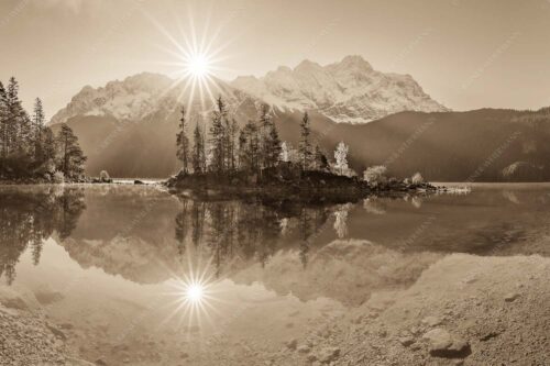 Blick über Eibsee zur Zugspitze im Wettersteingebirge - Eibseesterne 3:2 sepia -- Sonnenaufgang am Eibsee - mehr Infos bei www.Kriner-Weiermann.de
