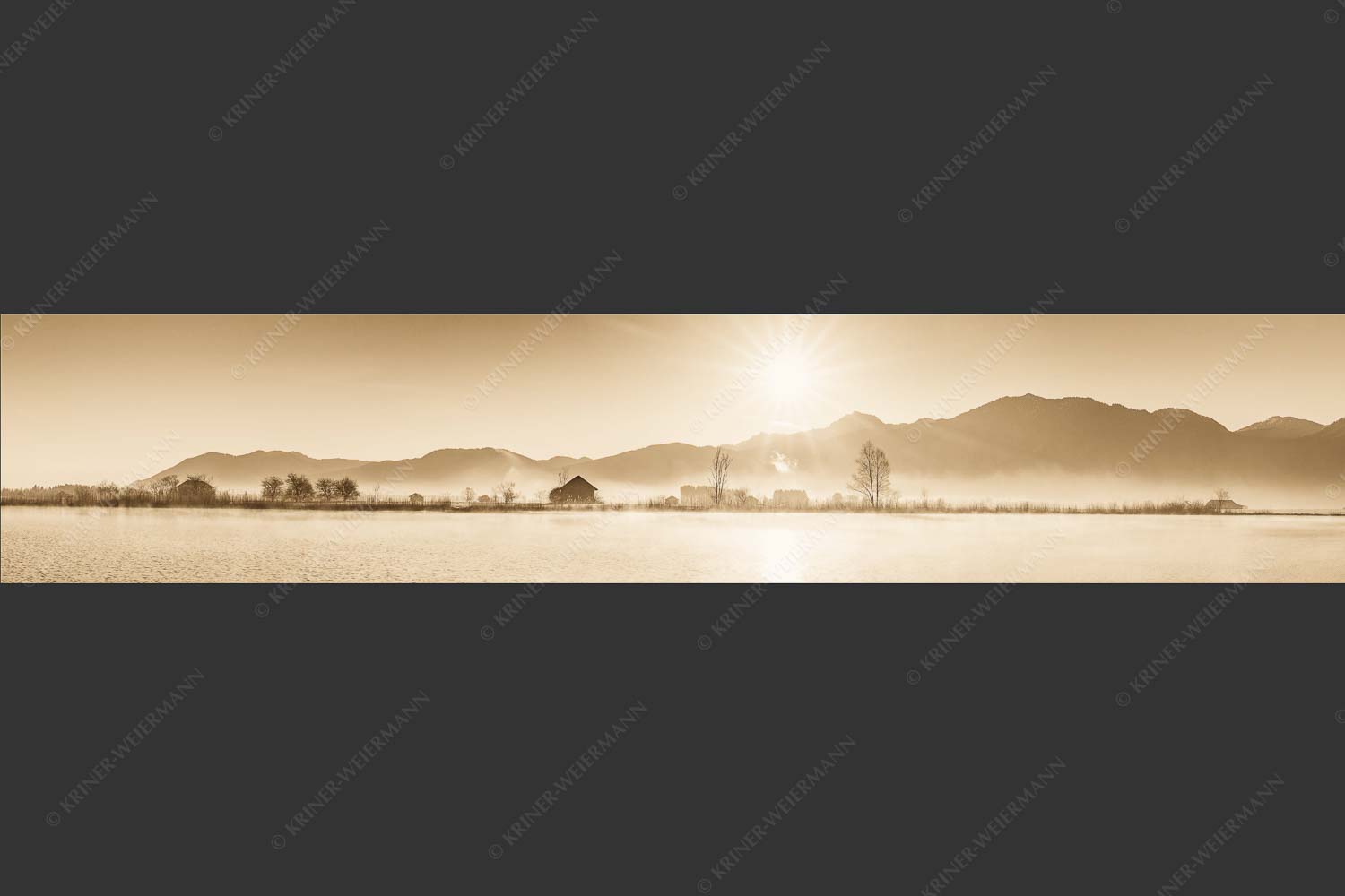Blick über Eichsee in den Sonnenaufgang - Eichsee Sonnenaufgang 5:1 sepia -- Nebelstimmung - mehr Infos bei www.Kriner-Weiermann.de