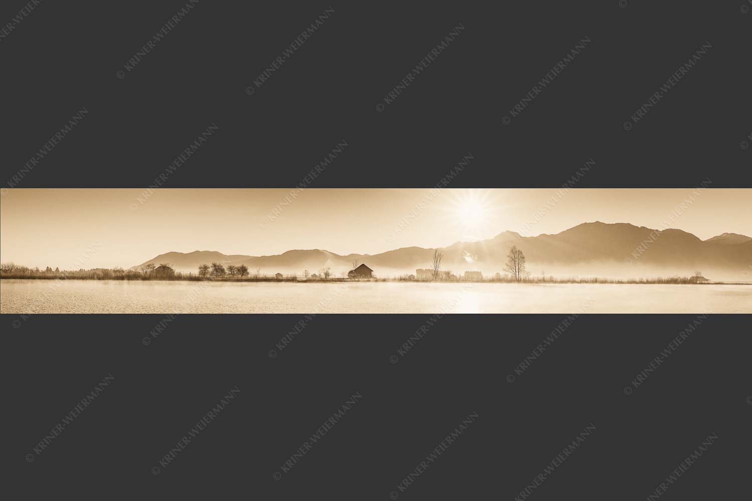 Blick über Eichsee in den Sonnenaufgang - Eichsee Sonnenaufgang 6:1 sepia -- Nebelstimmung - mehr Infos bei www.Kriner-Weiermann.de