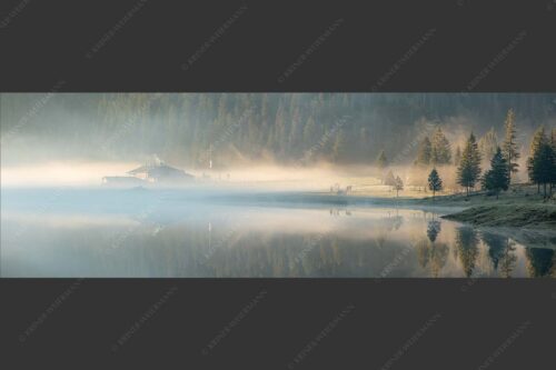 Frühlingsmorgen auf der Esterbergalm - Ein Morgen am Esterberg 3:1  -- See an der Esterbergalm - mehr Infos bei www.Kriner-Weiermann.de
