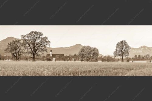 Kloster Benediktbeuern mit Jochberg und Herzogstand - Ein Morgen am Kloster 3:1 sepia -- Benediktbeuern - mehr Infos bei www.Kriner-Weiermann.de