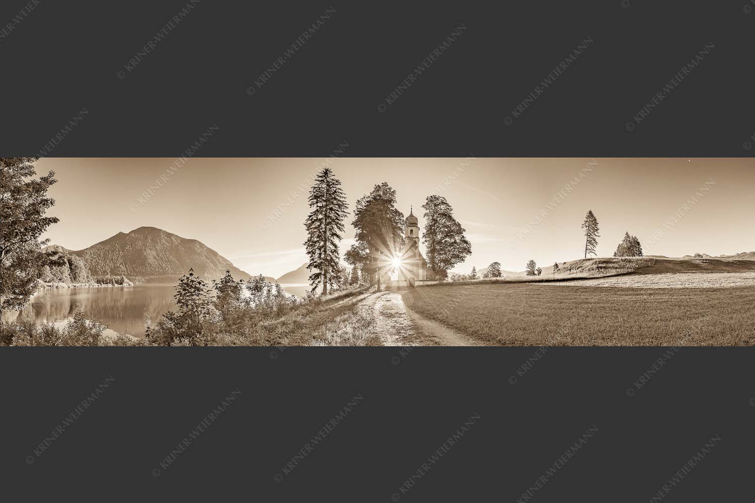 Sonnenaufgang an der Kirche St. Margareth auf Zwergern am Walchensee - Erleuchtet 4:1 sepia -- Kirche Sankt Margareth am Walchensee - mehr Infos bei www.Kriner-Weiermann.de