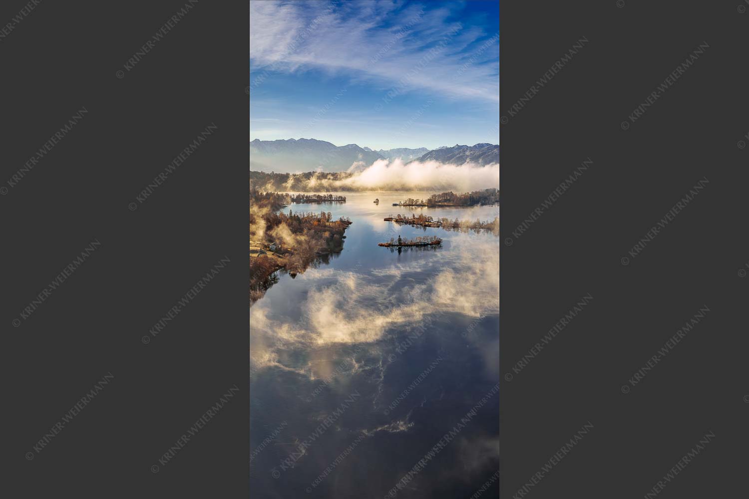 Blick über die Nebel am Staffelsee - Es lichtet sich 1:2 -- Staffelsee Nebel Murnau Seehausen - mehr Infos bei www.Kriner-Weiermann.de