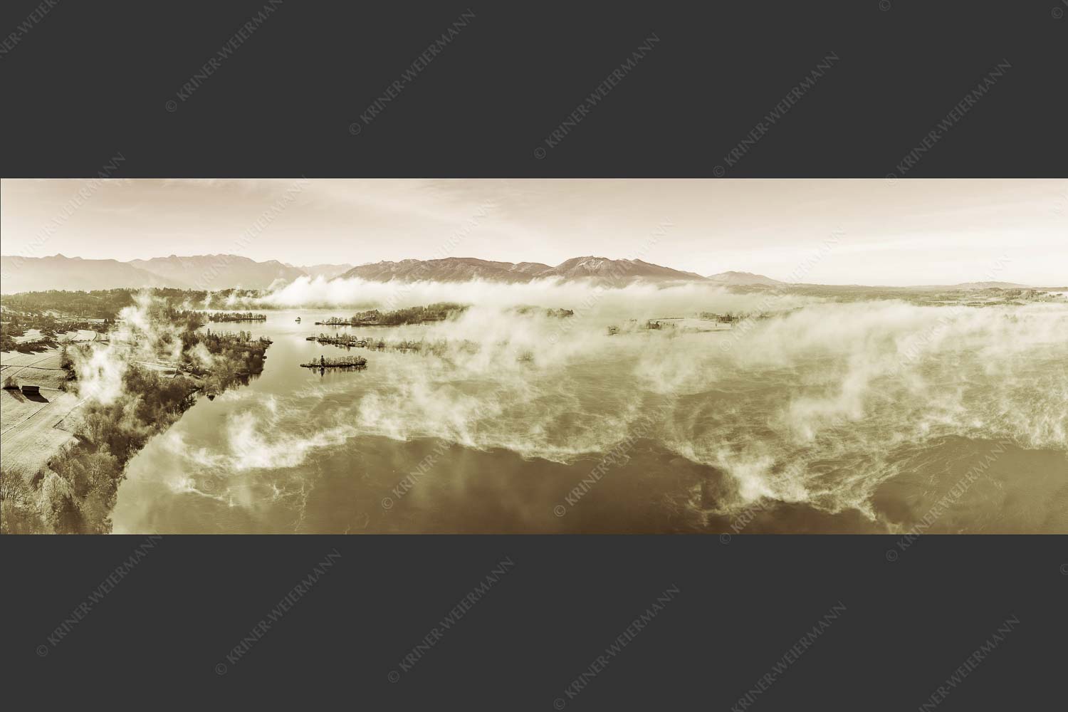 Blick über die Nebel am Staffelsee - Es lichtet sich 3:1 sepia -- Staffelsee Nebel Murnau Seehausen - mehr Infos bei www.Kriner-Weiermann.de