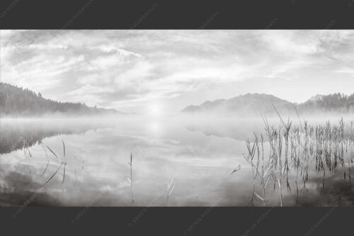 Aufgehende Sonne über dem Barmsee mit Soierngebirge - Feinster Morgen 2:1 sw -- Sonnenaufgang am Barmsee - mehr Infos bei www.Kriner-Weiermann.de