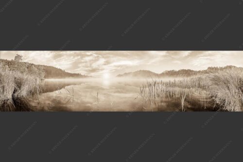 Aufgehende Sonne über dem Barmsee mit Soierngebirge - Feinster Morgen 4:1 sepia -- Sonnenaufgang am Barmsee - mehr Infos bei www.Kriner-Weiermann.de