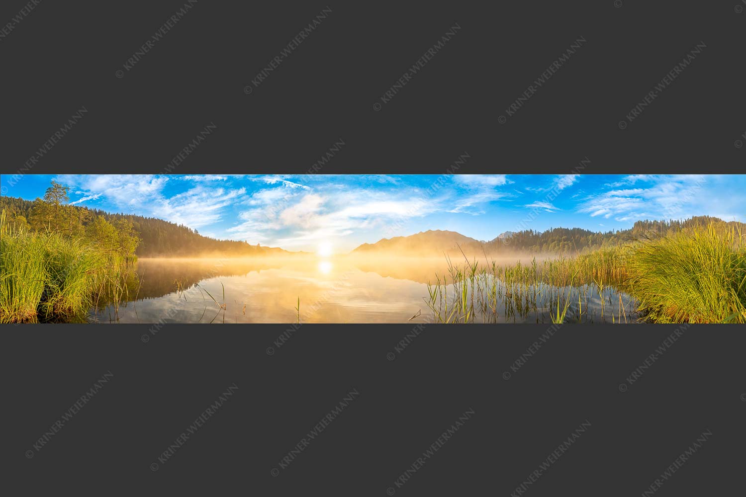 Aufgehende Sonne über dem Barmsee mit Soierngebirge - Feinster Morgen 5:1 -- Sonnenaufgang am Barmsee - mehr Infos bei www.Kriner-Weiermann.de