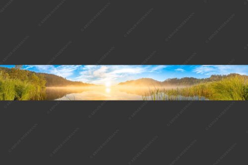 Aufgehende Sonne über dem Barmsee mit Soierngebirge - Feinster Morgen 7:1  -- Sonnenaufgang am Barmsee - mehr Infos bei www.Kriner-Weiermann.de