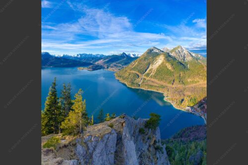 Blick über Walchensee zum Herzogstand - Fiordlands 1:1  -- Walchensee Fahrenberg und Herzogstand - mehr Infos bei www.Kriner-Weiermann.de