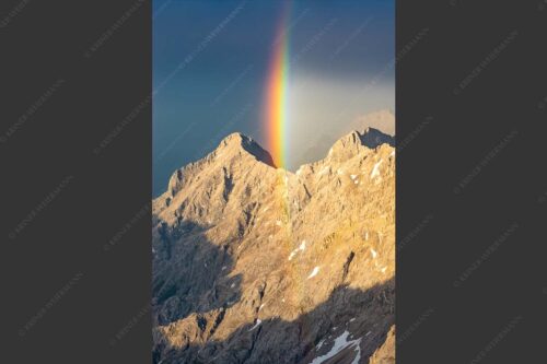 Doppelregenbogen an der Alpspitze im Wetterstein - Fontäne 2:3  -- Regenbogen an der Alpspitze - mehr Infos bei www.Kriner-Weiermann.de