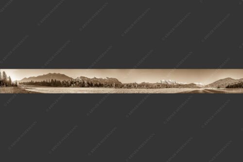 Vom Karwendel über Arnstock und Wettersteingebirge - Ganzes Panorama 10:1 sepia -- Soiern Karwendel und Wetterstein - mehr Infos bei www.Kriner-Weiermann.de