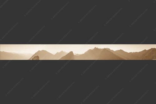 Blick durchs Puittal im Wettersteingebirge - Geblendet 10:1 sepia -- Arnspitzen und Wetterstein - mehr Infos bei www.Kriner-Weiermann.de