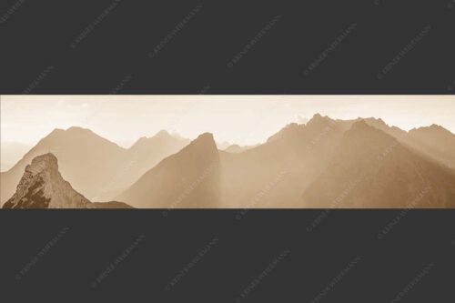 Blick durchs Puittal im Wettersteingebirge - Geblendet 4:1 sepia -- Arnspitzen und Wetterstein - mehr Infos bei www.Kriner-Weiermann.de