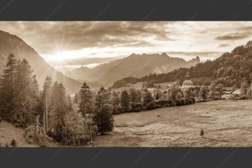 Blick über Kloster Ettal zum Kofel und ins Graswangtal - Gelöbnis 2:1 sepia -- Kloster Ettal mit Sonnenuntergang im Graswangtal - mehr Infos bei www.Kriner-Weiermann.de