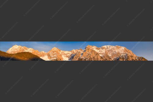 Wörner, Tiefkar und Westliche Karwendelspitze im Abendlicht - Gute Bekannte 8:1  -- Karwendelgebirge bei Mittenwald - mehr Infos bei www.Kriner-Weiermann.de