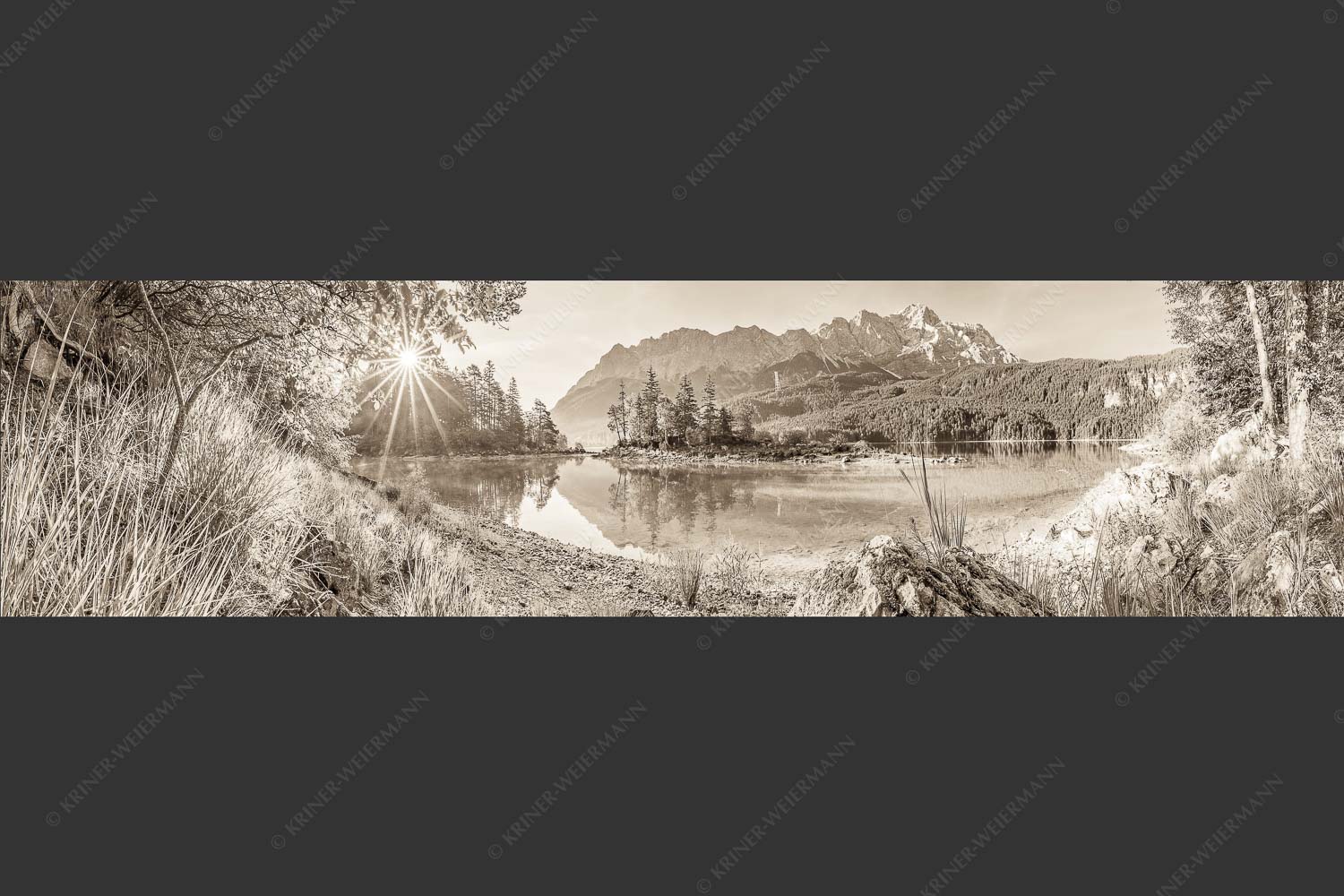 Blick über Eibsee zur Zugspitze im Wettersteingebirge - Heimliche Bucht 4:1 sepia -- Sonnenaufgang am Eibsee mit Zugspitze - mehr Infos bei www.Kriner-Weiermann.de