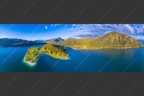 Blick über die Halbinsel Zwergern am Walchensee zum Simetsberg und Wettersteingebirge - Himmelswiesn 3:1  -- Halbinsel Zwergern am Walchensee mit Simetsberg - mehr Infos bei www.Kriner-Weiermann.de