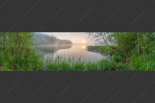 Morgentliche Nebelstimmung am Barmsee bei Krün - Hinterm See 4:1  -- Nebelstimmung am Barmsee - mehr Infos bei www.Kriner-Weiermann.de