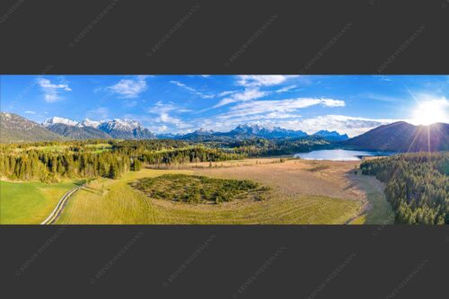 Panorama vom Barmsee mit Karwendel- und Wettersteingebirge - Hoamat 3:1  -- Karwendel Wetterstein und Barmsee - mehr Infos bei www.Kriner-Weiermann.de