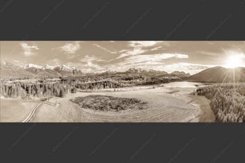 Panorama vom Barmsee mit Karwendel- und Wettersteingebirge - Hoamat 3:1 sepia -- Karwendel Wetterstein und Barmsee - mehr Infos bei www.Kriner-Weiermann.de
