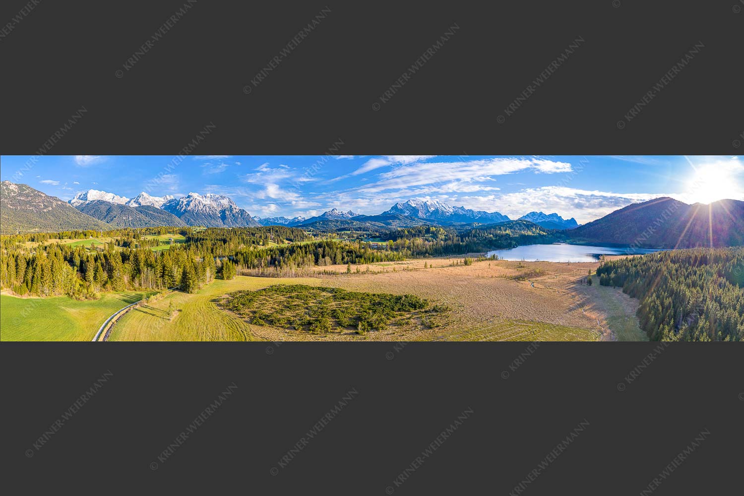 Panorama vom Barmsee mit Karwendel- und Wettersteingebirge - Hoamat 4:1  -- Karwendel Wetterstein und Barmsee - mehr Infos bei www.Kriner-Weiermann.de