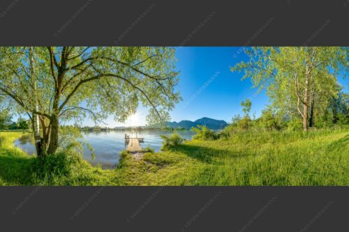 Blick über den Kochelsee in den Sonnenaufgang - Immer wieder geht die Sonne auf 2,5:1  -- Kochelsee - mehr Infos bei www.Kriner-Weiermann.de