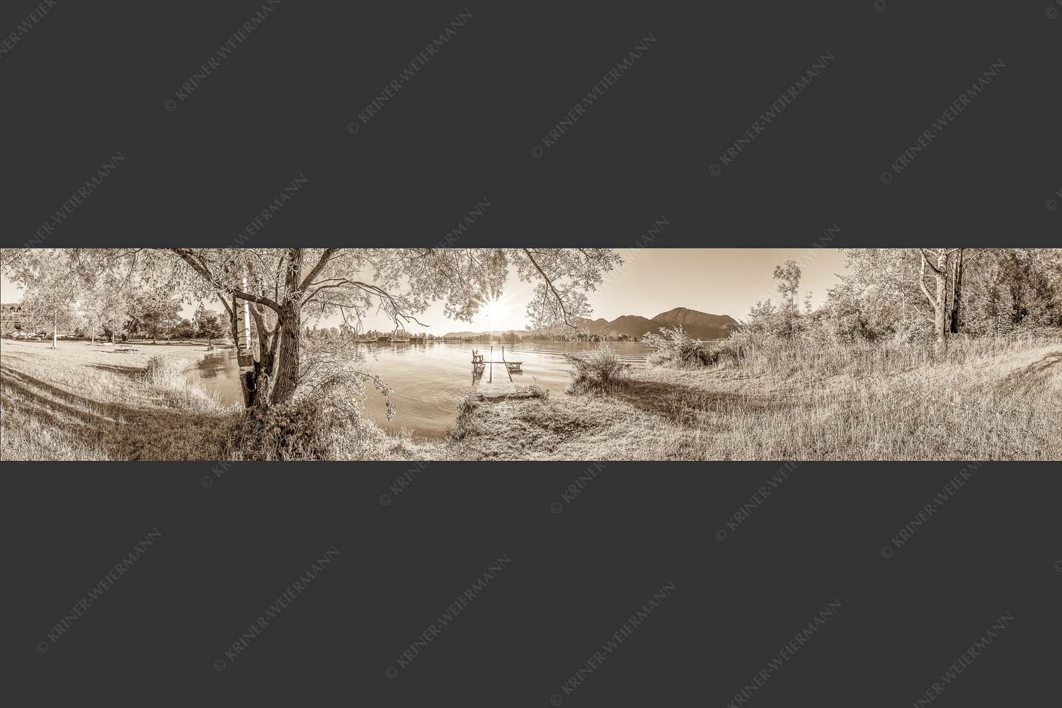 Blick über den Kochelsee in den Sonnenaufgang - Immer wieder geht die Sonne auf 5:1 sepia -- Kochelsee - mehr Infos bei www.Kriner-Weiermann.de