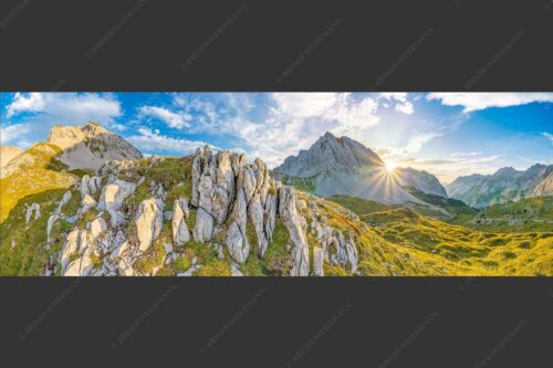 Sonnenuntergang hinter Rumerspitze im Karwendel - In der Pfeis 3:1  -- Rumerspitze im Karwendel - mehr Infos bei www.Kriner-Weiermann.de