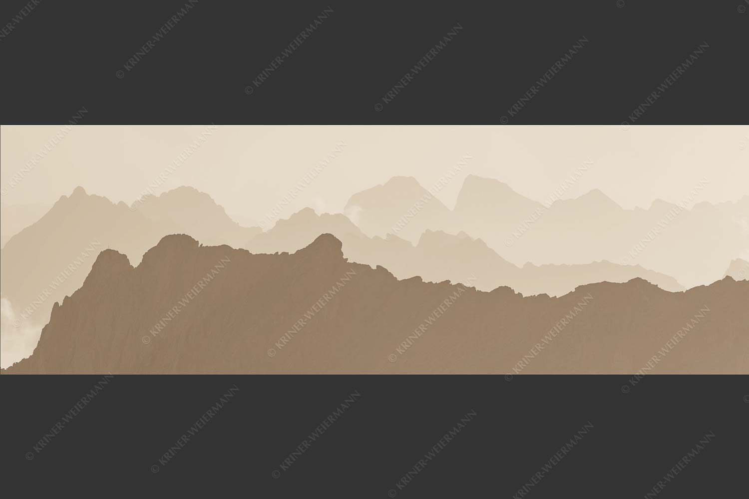 Blick über Dreitorspitzen Wörner und Östliche Karwendelspitze - Ketten 3:1 sepia -- Silhouetten Wetterstein und Karwendel - mehr Infos bei www.Kriner-Weiermann.de