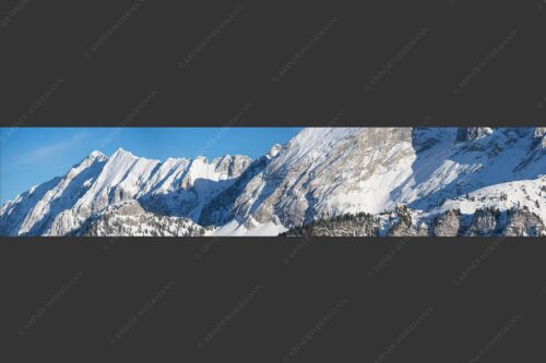 Schachenschloss auf der Wetterstein-Nordseite strahlt in der Wintersonne - Königlich 5:1  -- Schachenschloss im Winter - mehr Infos bei www.Kriner-Weiermann.de