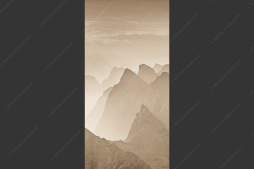 Blick über Moserkarspitze und Lalidererspitze in den Sonnenaufgang - Konturen 1:2 sepia -- Silhouetten im Karwendel - mehr Infos bei www.Kriner-Weiermann.de