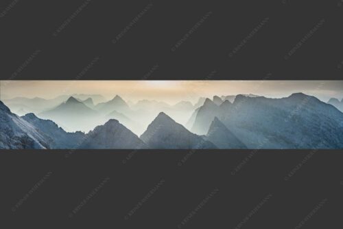 Blick über Moserkarspitze und Lalidererspitze in den Sonnenaufgang - Konturen 5:1  -- Silhouetten im Karwendel - mehr Infos bei www.Kriner-Weiermann.de