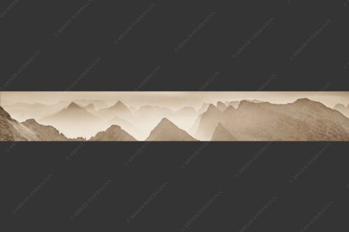 Blick über Moserkarspitze und Lalidererspitze in den Sonnenaufgang - Konturen 7:1 sepia -- Silhouetten im Karwendel - mehr Infos bei www.Kriner-Weiermann.de
