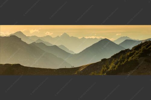 Eine Wanderung im Estergebirge mit Blick über Ammergebirge zu den Allgäuer Alpen - Kraftort II 3:1  -- Wanderung mit Panorama - mehr Infos bei www.Kriner-Weiermann.de